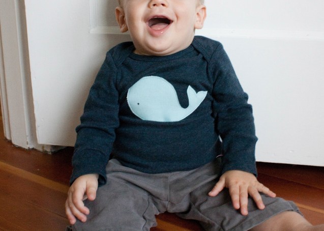 applique boy bib tutorial and free pattern // skirt as top applique boy bib tutorial and free pattern // skirt as top