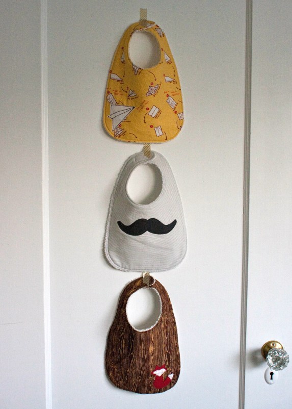 appliqué boy bib tutorial and pattern // skirt as top